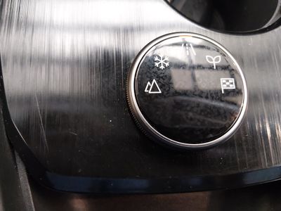 2024 Nissan Rogue — photo 18 view