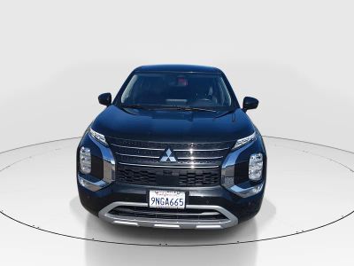 2024 Mitsubishi Outlander - Photo 2