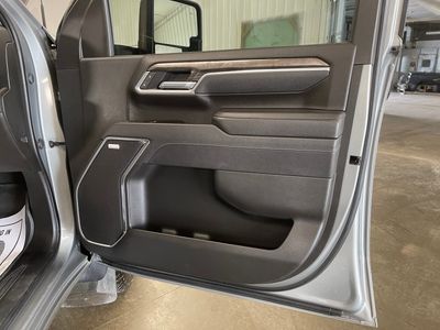 2025 Chevrolet Silverado 3500HD - Photo 21