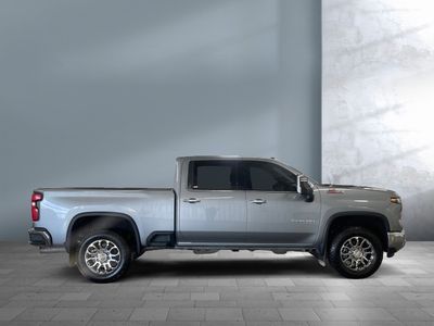 2025 Chevrolet Silverado 3500HD - Photo 7