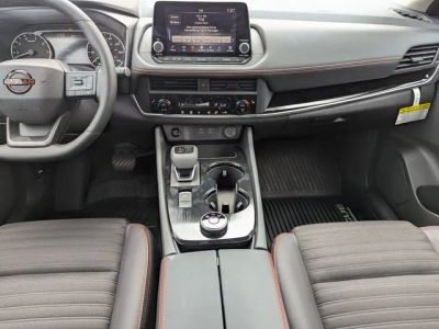 2026 Nissan Rogue — photo 15 view