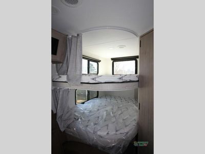 2026 Grand Design Imagine XLS - Photo 33