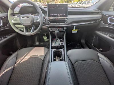 2026 Jeep Compass — photo 13 view