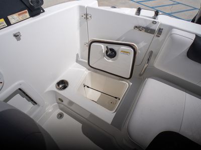 2018 Tahoe 1950 - Photo 17