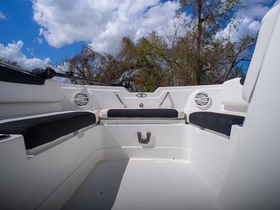 2018 Tahoe 1950 - Photo 9