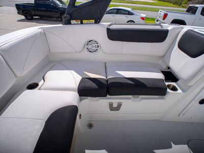 2018 Tahoe 1950 - Photo 15