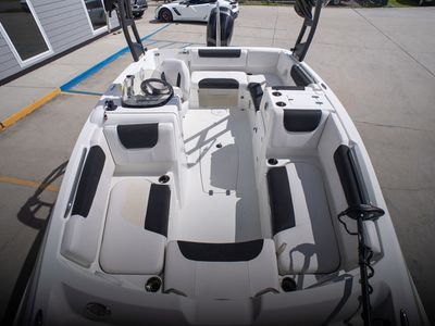 2018 Tahoe 1950 - Photo 4