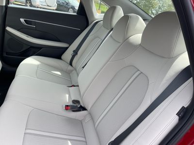 2025 Hyundai Sonata - Photo 12