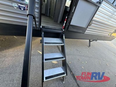 2026 Coachmen RV Catalina Legacy Edition - Photo 12