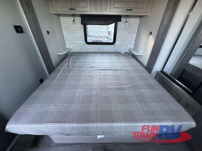 2026 Coachmen RV Catalina Legacy Edition - Photo 42