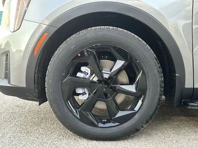 2026 Kia Sorento Hybrid — photo 11 view