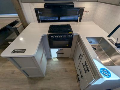 2026 Alliance RV Delta — photo 8 view
