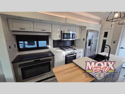 2024 Jayco Pinnacle - Photo 10