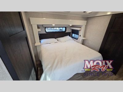 2024 Jayco Pinnacle - Photo 23