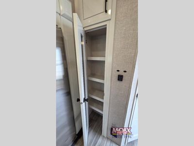 2024 Jayco Pinnacle - Photo 18