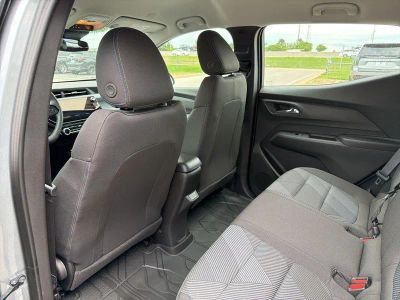 2027 Chevrolet Bolt - Photo 14