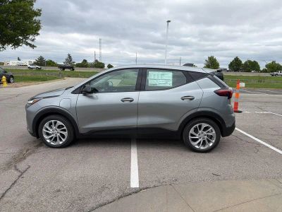 2027 Chevrolet Bolt - Photo 6