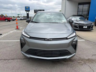 2027 Chevrolet Bolt - Photo 8