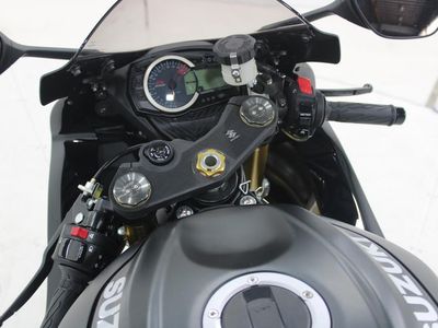 2026 Suzuki GSX-R750 — photo 11 view
