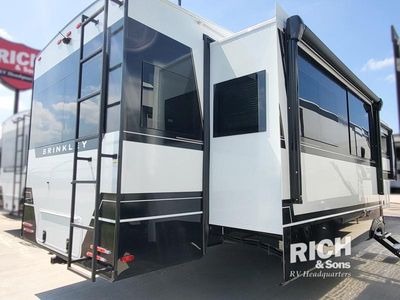 2026 Brinkley Model Z - Photo 3