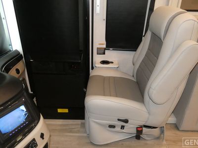 2026 Fleetwood Frontier - Photo 11