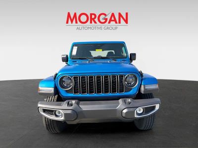 2026 Jeep Gladiator — photo 8 view