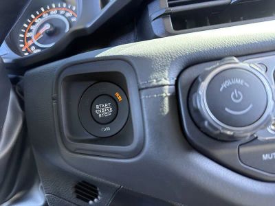 2026 Jeep Gladiator — photo 17 view