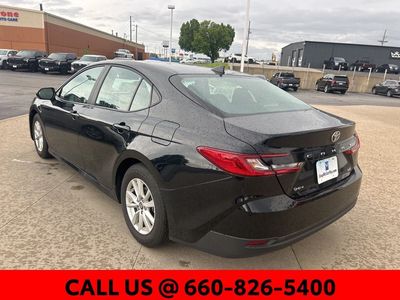 2026 Toyota Camry - Photo 9