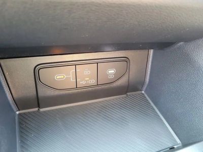 2026 Kia Sportage — photo 18 view