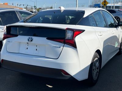 2022 Toyota Prius - Photo 2