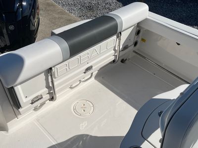 2026 Robalo 222 CC - Photo 5