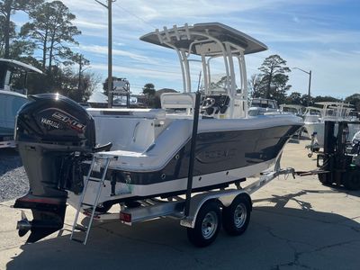 2026 Robalo 222 CC - Photo 10