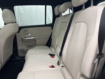 2026 Mercedes-Benz GLB — photo 18 view