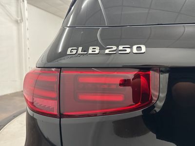 2026 Mercedes-Benz GLB — photo 11 view