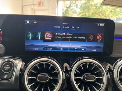 2026 Mercedes-Benz GLB — photo 32 view