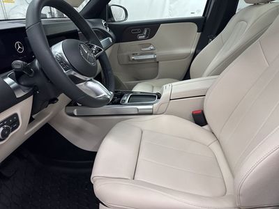 2026 Mercedes-Benz GLB — photo 14 view