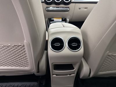 2026 Mercedes-Benz GLB — photo 22 view