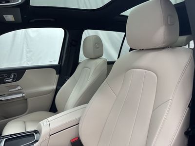 2026 Mercedes-Benz GLB — photo 13 view