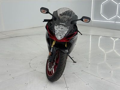 2026 Suzuki GSX-R750 - Photo 4