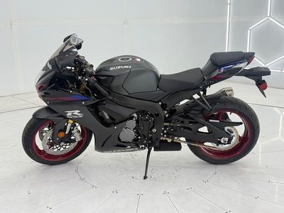 2026 Suzuki GSX-R750 - Photo 6