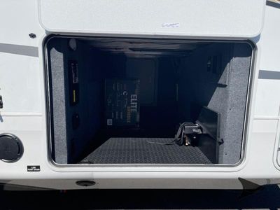 2026 Jayco Pinnacle - Photo 11