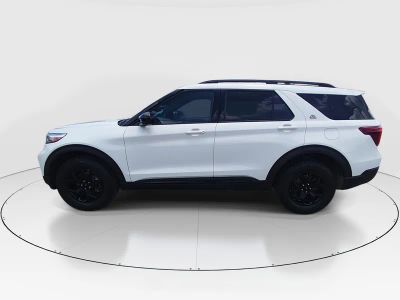 2023 Ford Explorer — interior view