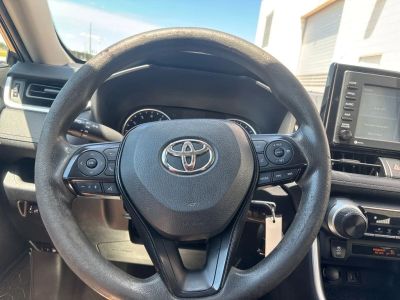 2020 Toyota RAV4 - Photo 17