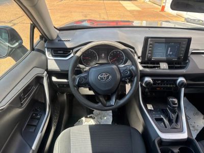 2020 Toyota RAV4 - Photo 2