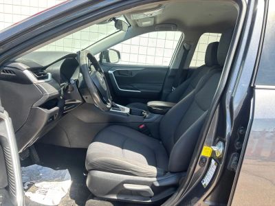 2020 Toyota RAV4 - Photo 3