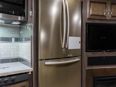 2018 Fleetwood Bounder - Photo 19