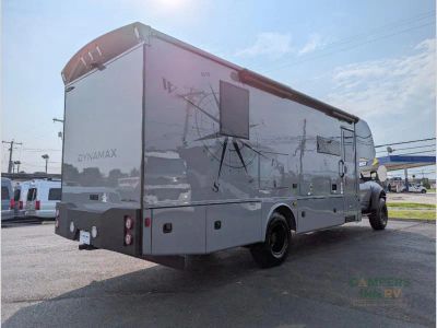 2027 Forest River RV isata 5 — interior view