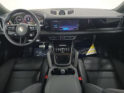 2026 Porsche Cayenne Coupe - Photo 13