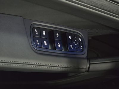 2026 Porsche Cayenne Coupe - Photo 21