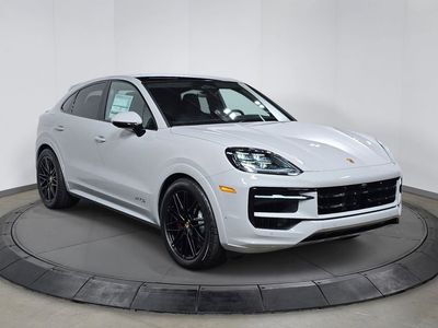 2026 Porsche Cayenne Coupe - Photo 9